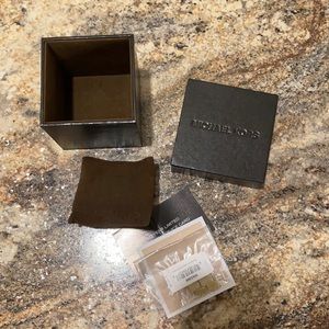Michael Kors Watch Box & Pillow